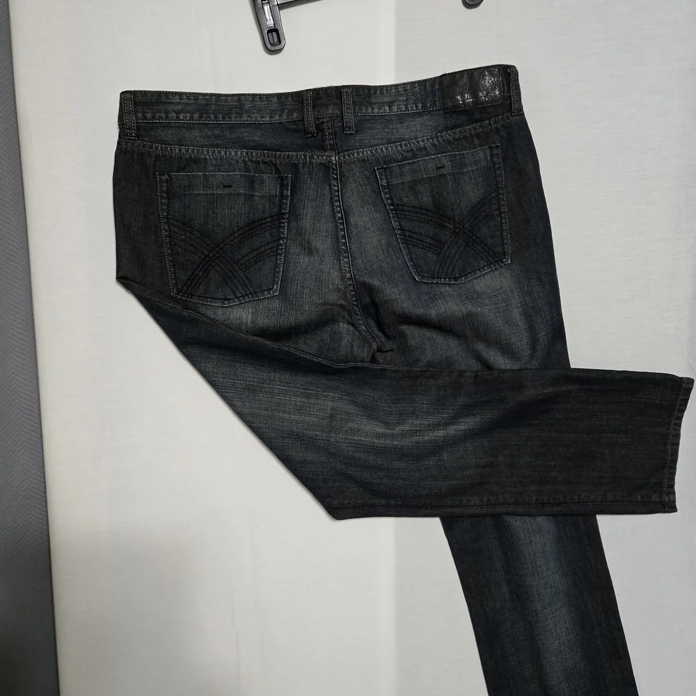 MENS Kenneth Cole Reaction Black Straight Jeans Classic Style